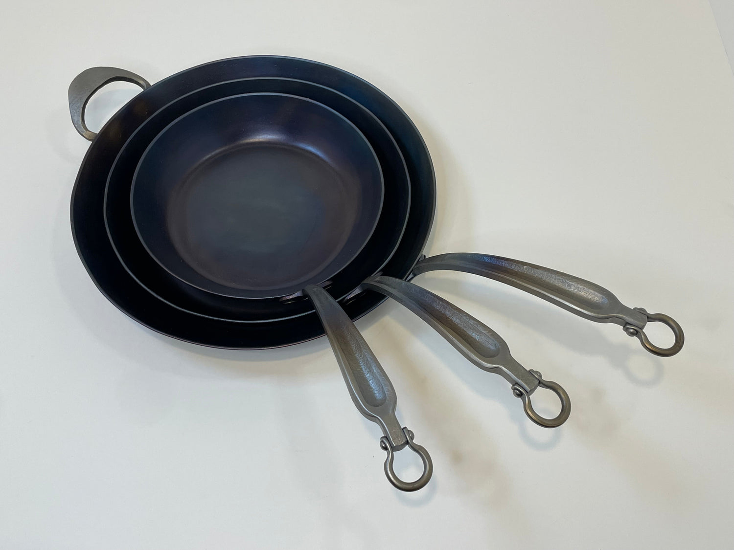 Shallow Skillets — Carbon-Steel Fry Pans for Searing & Sautéing