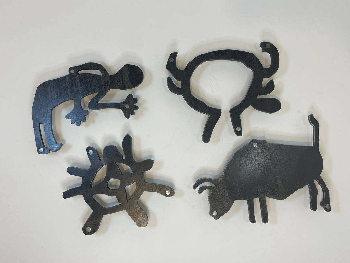 Hand-Forged Carbon Steel Trivet